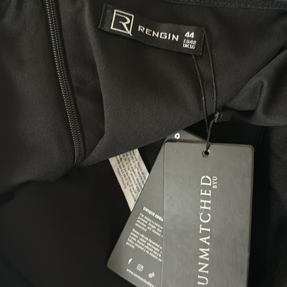 New never worn. Fits like a 10-12. Rengin dress. Size 44. - Picture 7 of 7